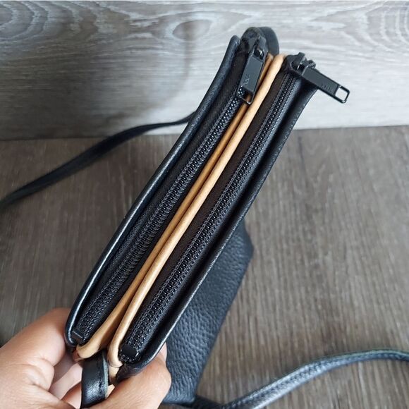 Vintage Thomas Leathers Two Tone Mini Shoulder Crossbody Bag - Picture 2 of 9